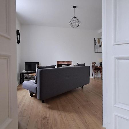 Appartement Confort Deux Etoiles Dole Exteriör bild