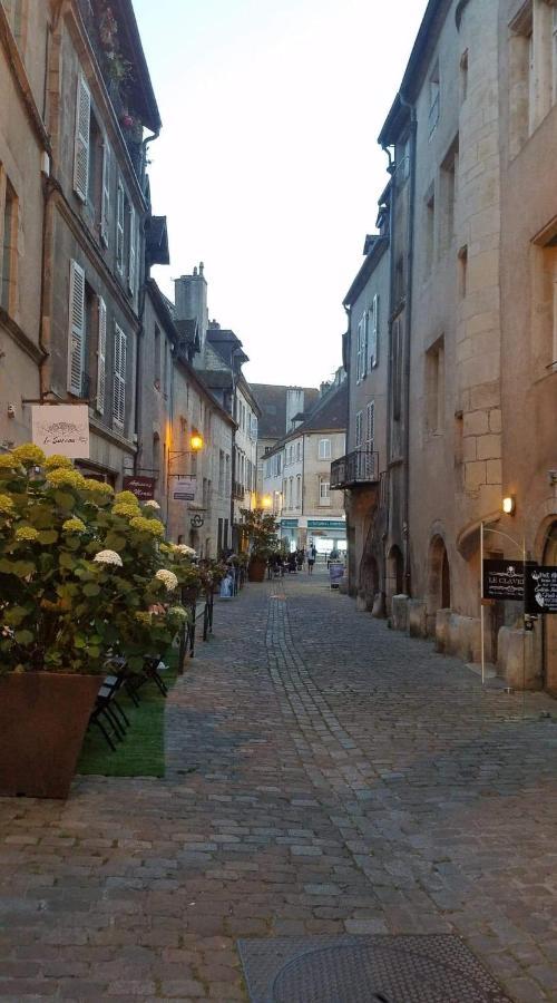 Appartement Confort Deux Etoiles Dole Exteriör bild