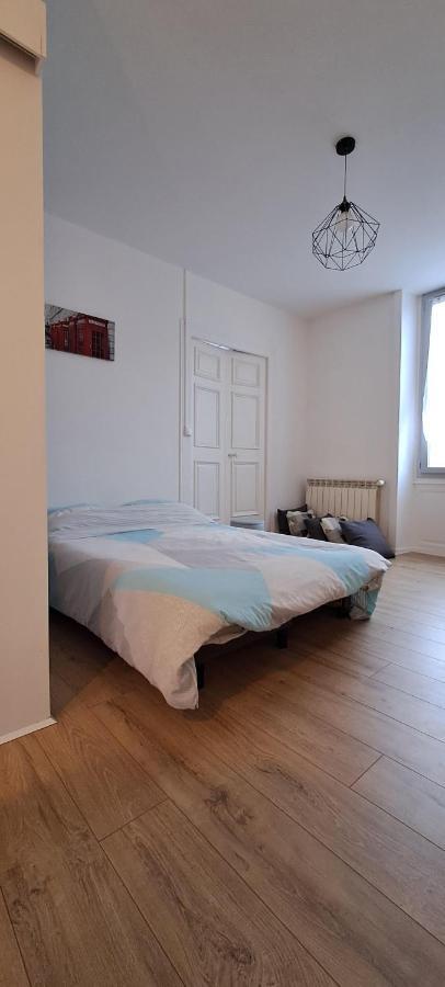 Appartement Confort Deux Etoiles Dole Exteriör bild