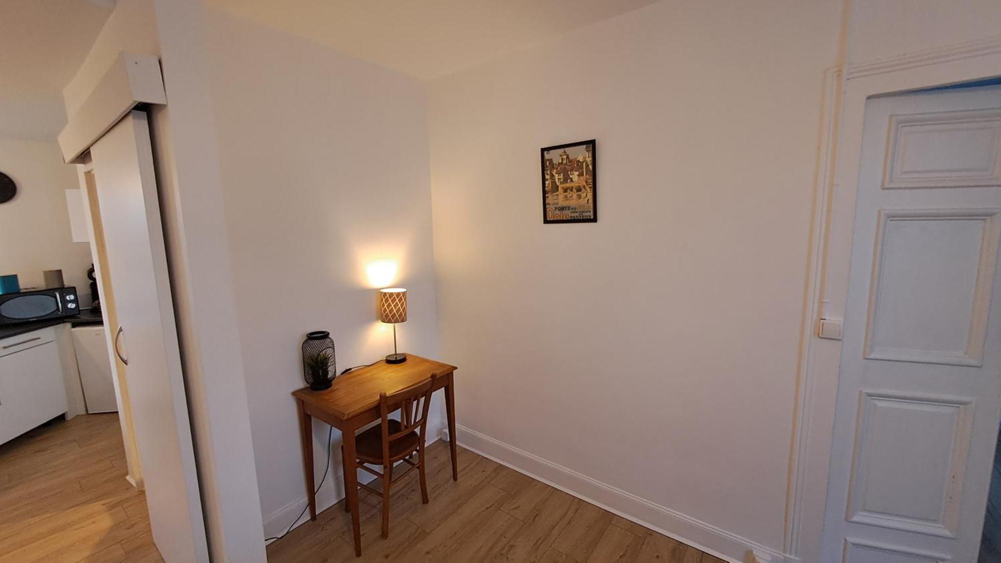 Appartement Confort Deux Etoiles Dole Exteriör bild