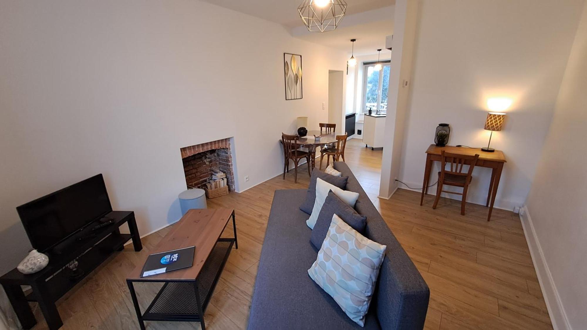 Appartement Confort Deux Etoiles Dole Exteriör bild