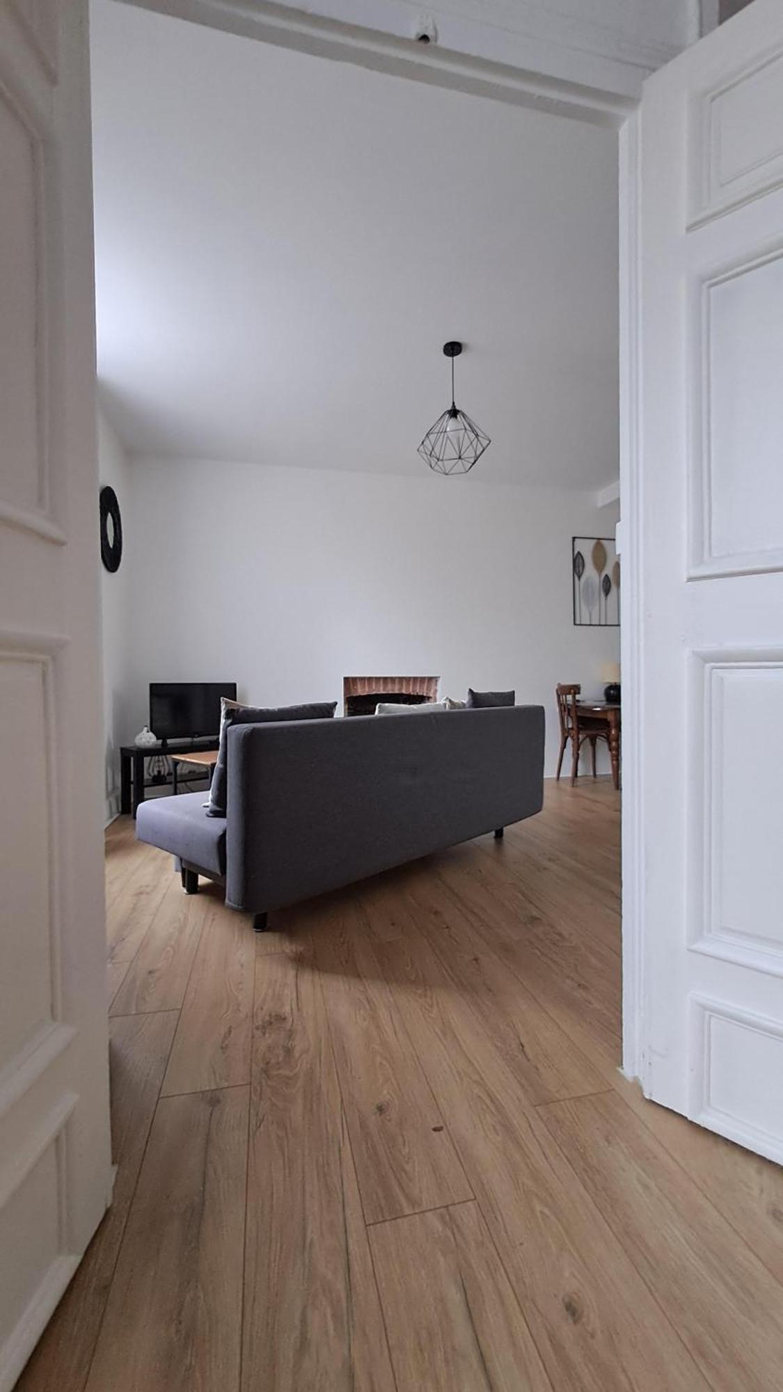 Appartement Confort Deux Etoiles Dole Exteriör bild